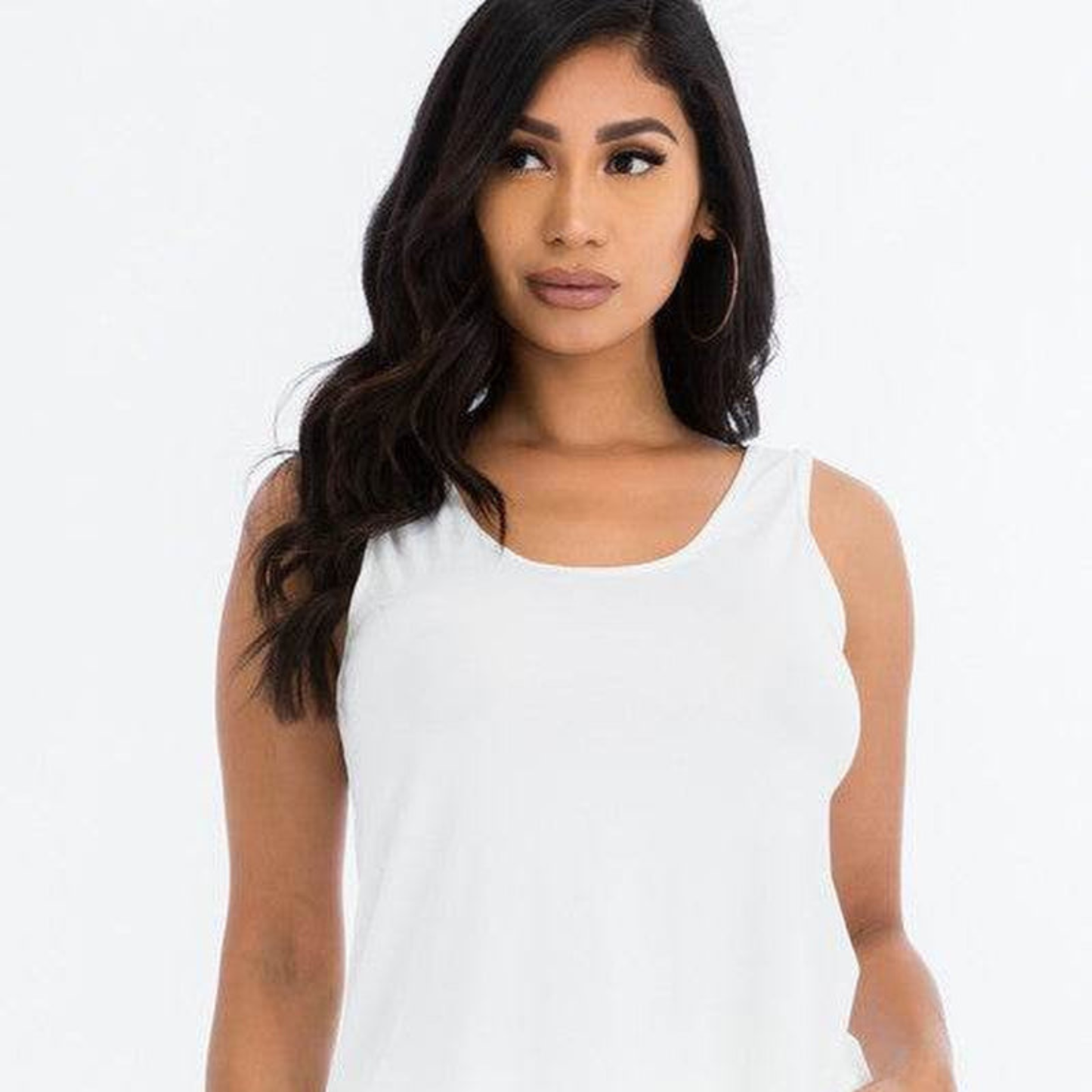 Women’s 2-Piece Lounge Set – Scoop Neck Tank Top & Mini Shorts with Pockets