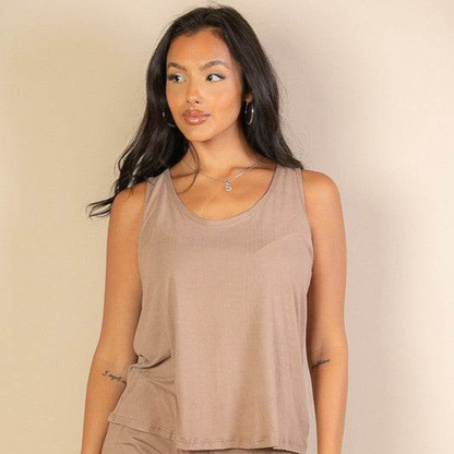 Women’s 2-Piece Lounge Set – Scoop Neck Tank Top & Mini Shorts with Pockets