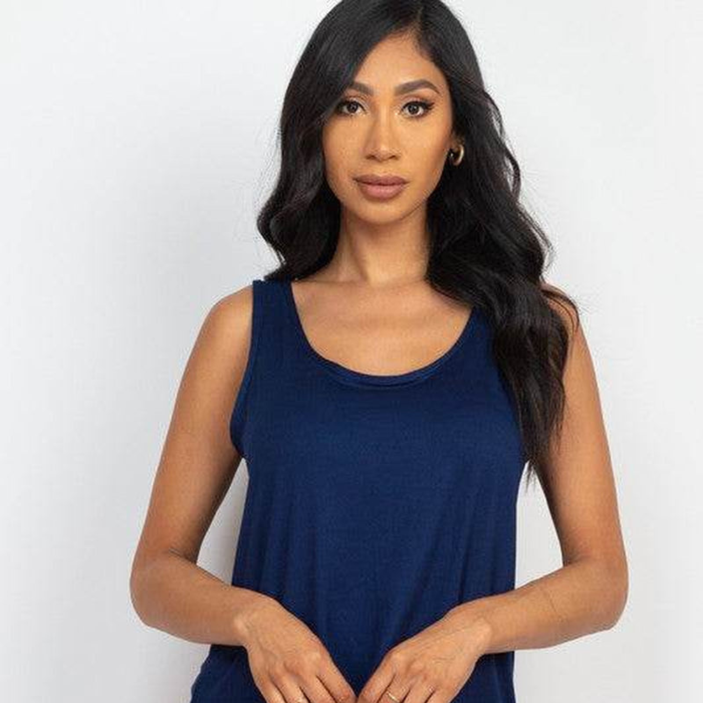 Women’s 2-Piece Lounge Set – Scoop Neck Tank Top & Mini Shorts with Pockets